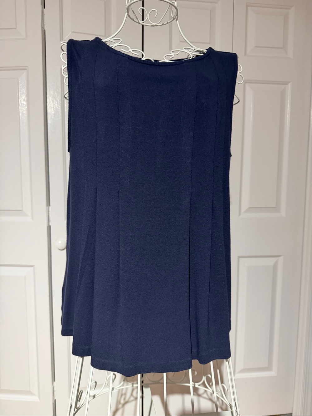 Ann Taylor Navy Sleeveless Pleated Tank Top